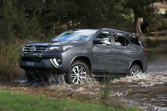 Fortuner 2.4 GD-6 (without DRL) 2015 – 2020